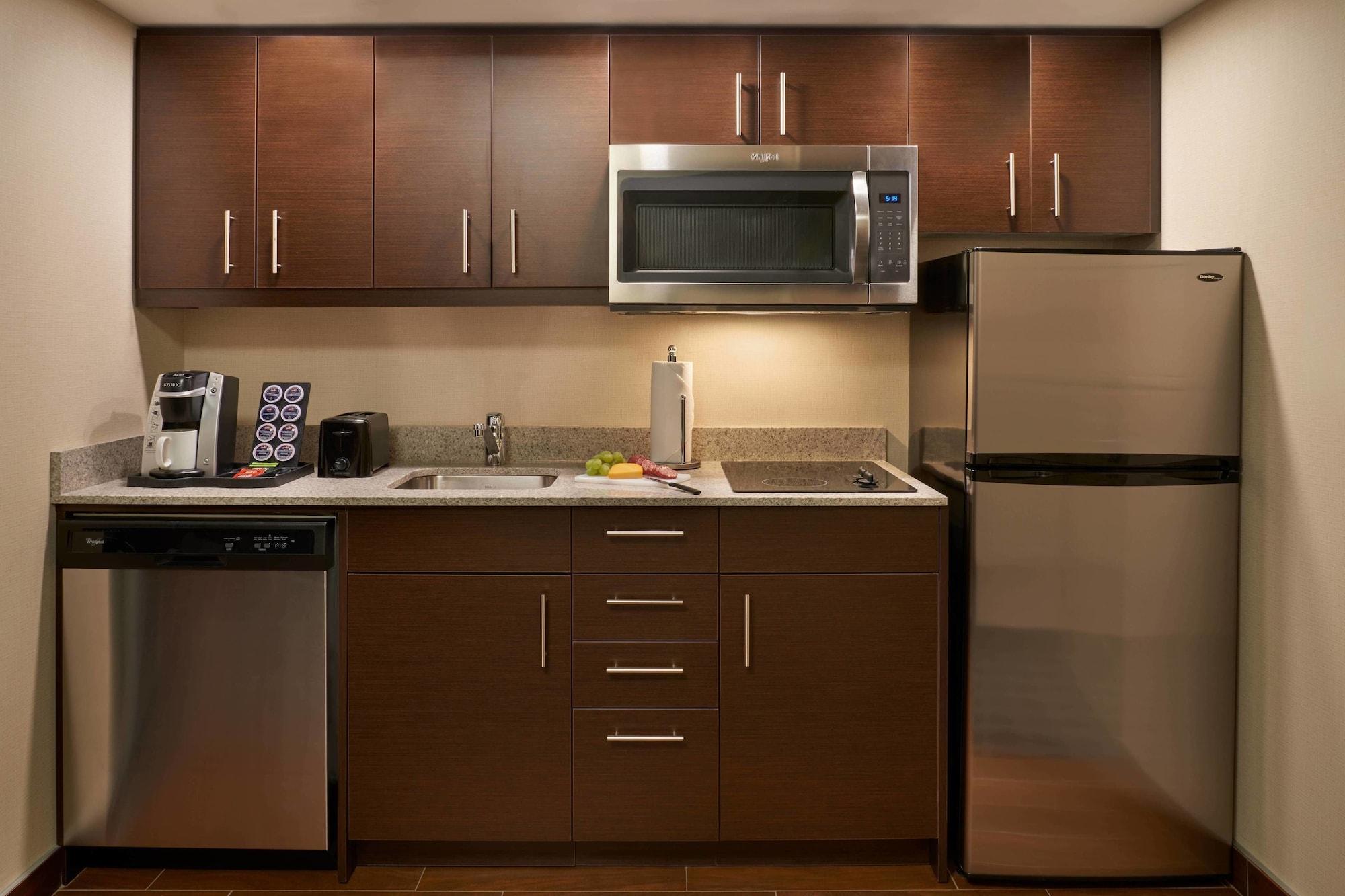 ทาวน์เพลซ สวีท บาย แมริออท วินด์เซอร์ Hotel ภายนอก รูปภาพ